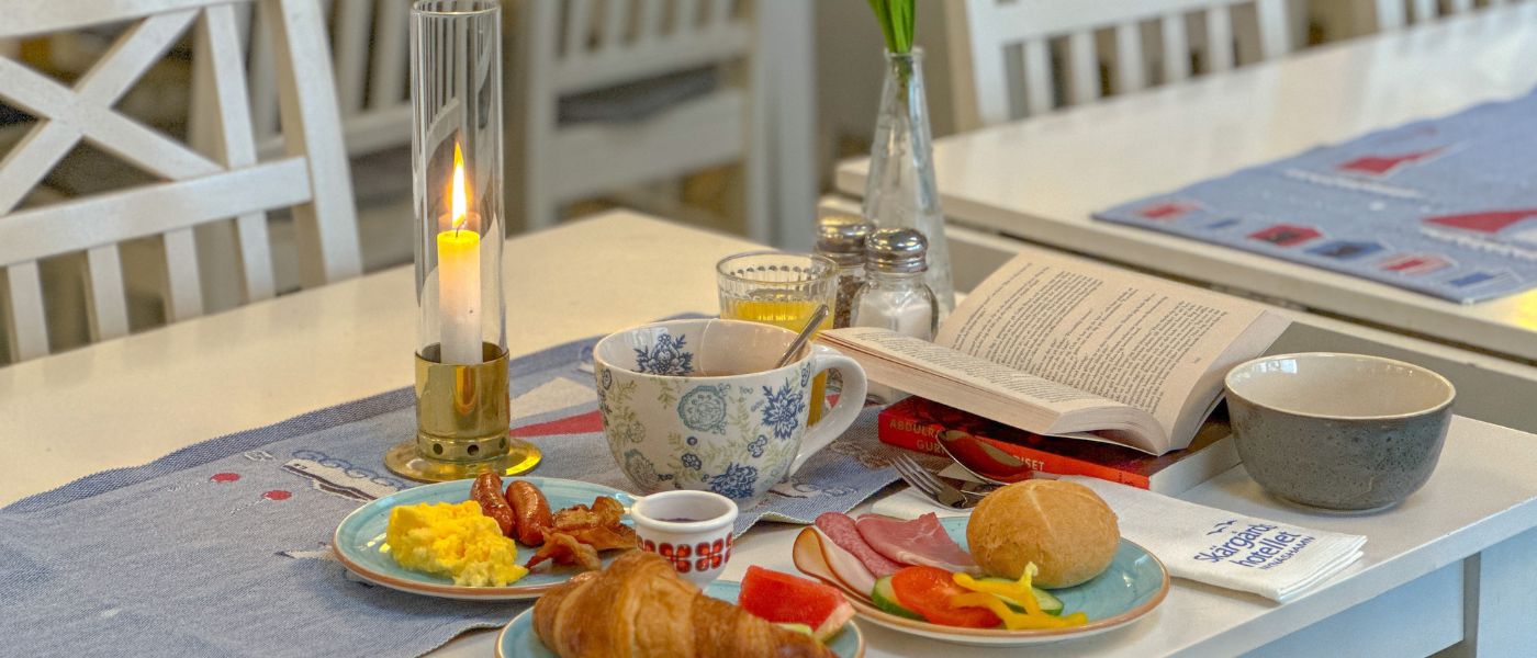 Bokfrukost på Skärgårdshotellet i Nynäshamn